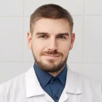 Горячев Дмитрий Николаевич — Стоматолог-терапевт